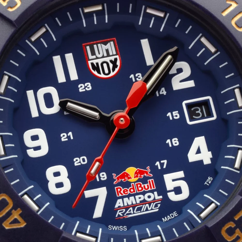 49p COMP: LIMITED EDITION RED BULL RACING WATCH! - Image 3
