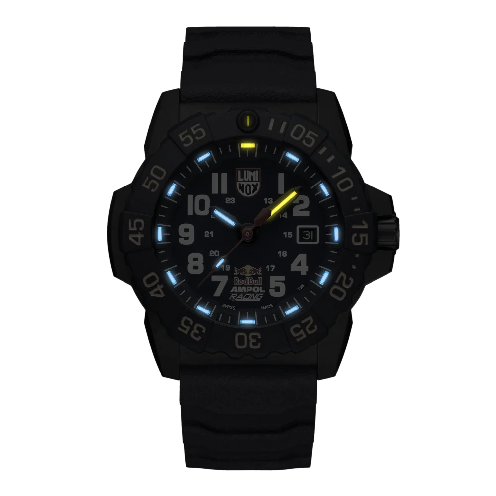 49p COMP: LIMITED EDITION RED BULL RACING WATCH! - Image 4
