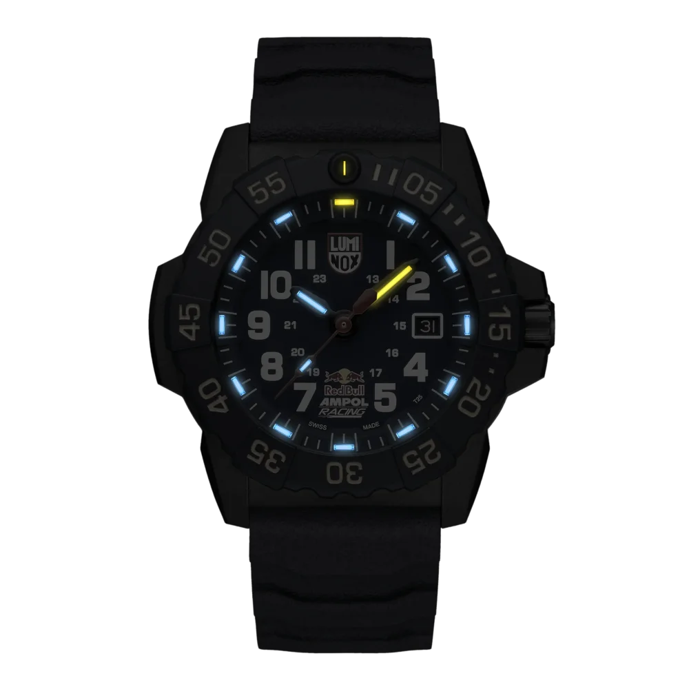 49p COMP: LIMITED EDITION RED BULL RACING WATCH! - Image 4