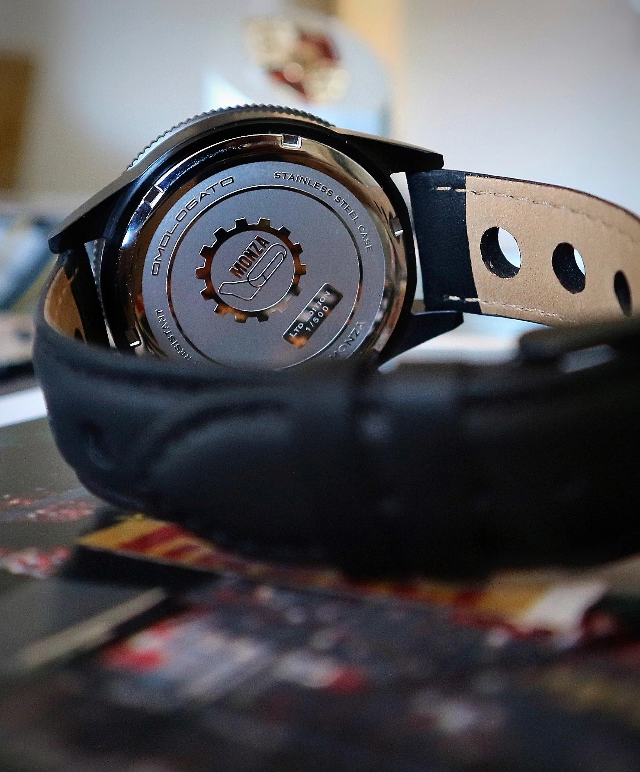 19p COMP: MONZA BLACK CHRONOGRAPH WATCH! - Image 2